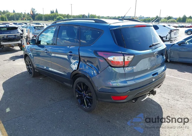 1FMCU9GD8JUA98392: 42995836