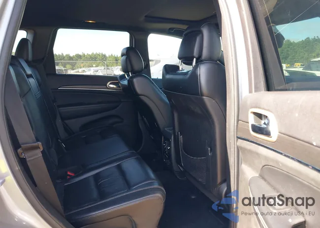 1C4RJFBG8FC882303: 42995860