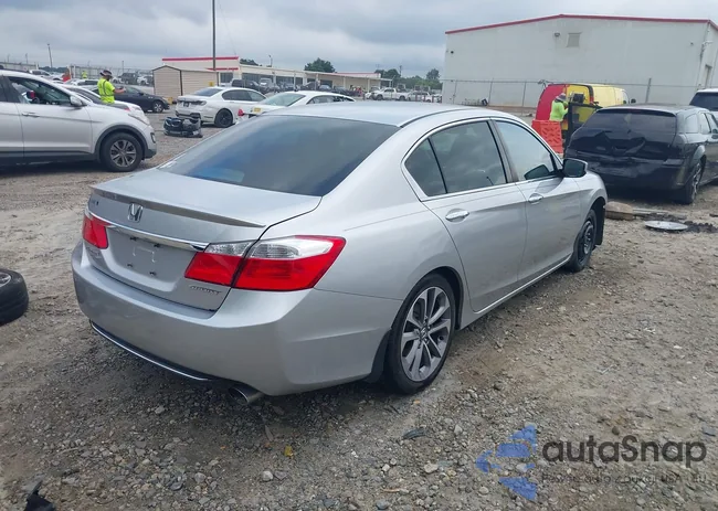 1HGCR2F52FA173072: 42995924