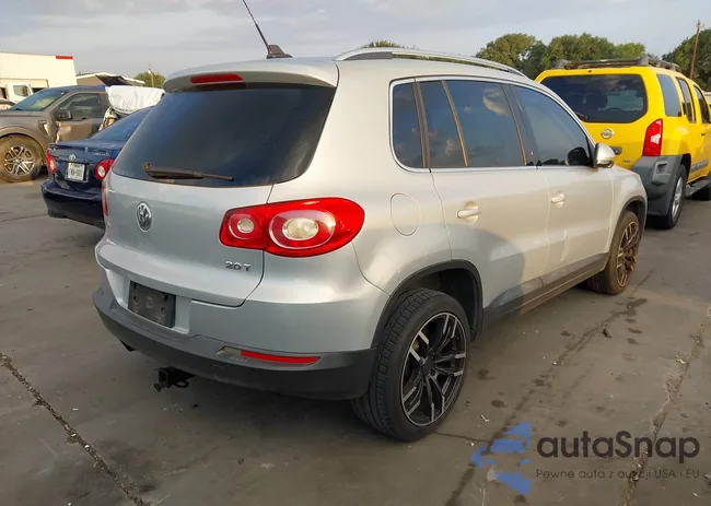 WVGAV7AX0BW504313: 42994984