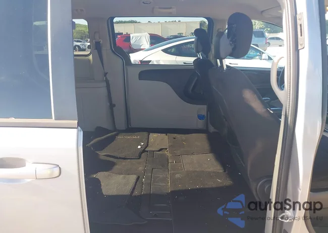 2C4RDGCG8ER121630: 42995015