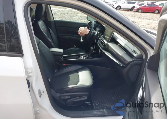 3C4NJDDB5NT133241: 42995253