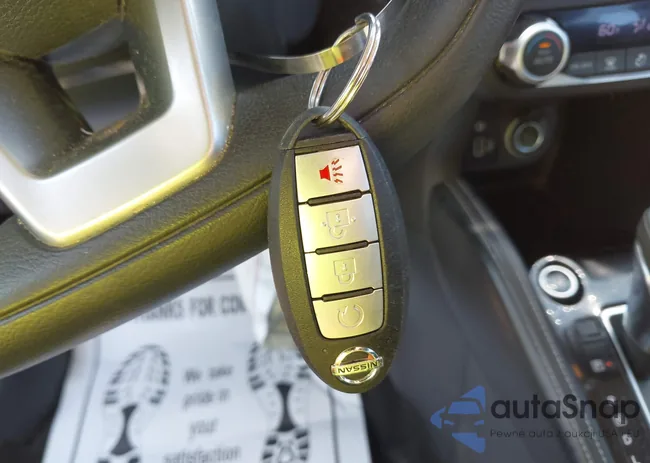 3N1CP5CU8JL531068: 42996337