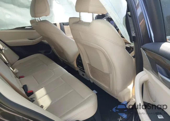 5UX53DP01N9M98642: 42996438