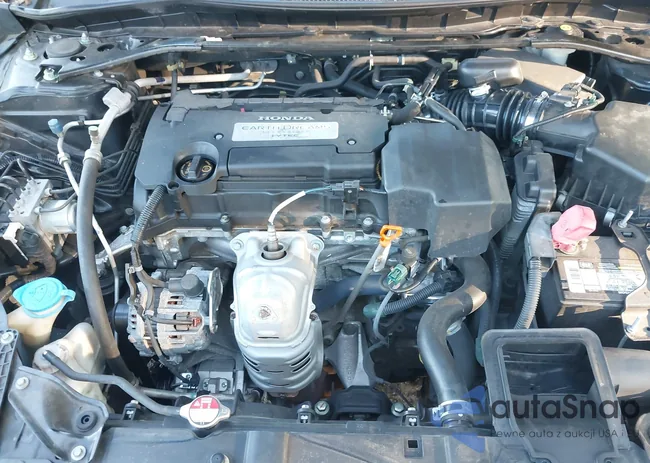 1HGCR2F5XDA199593: 42996455