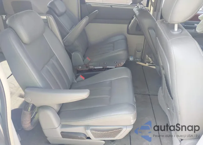 2A8HR54XX9R597957: 42996549