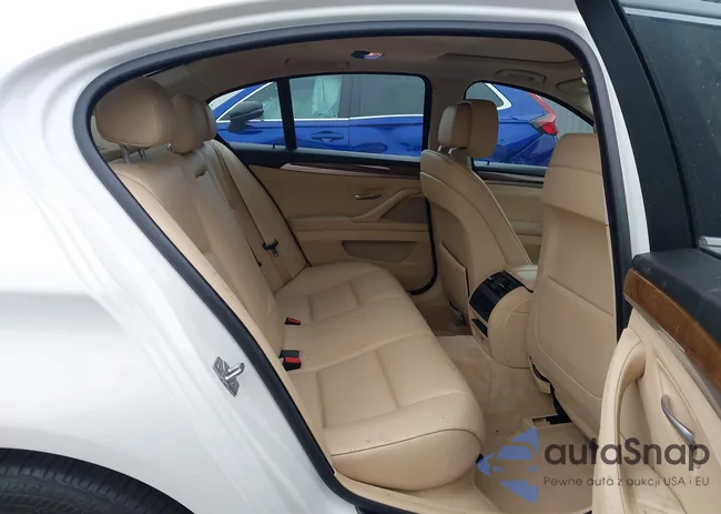 WBAFR7C5XCC807903: 42996594