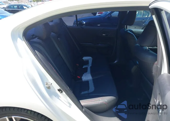 1HGCR2F18HA125611: 42996664