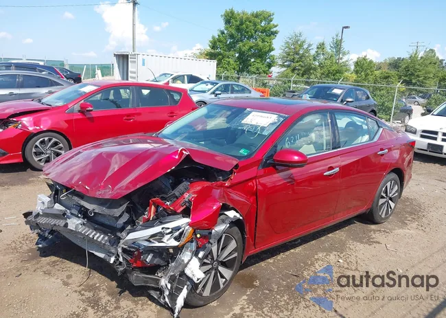 1N4BL4EW9MN352111: 42996683