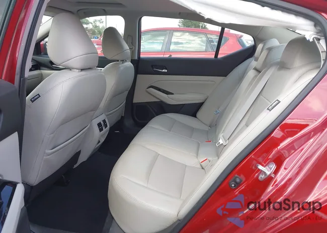 1N4BL4EW9MN352111: 42996683