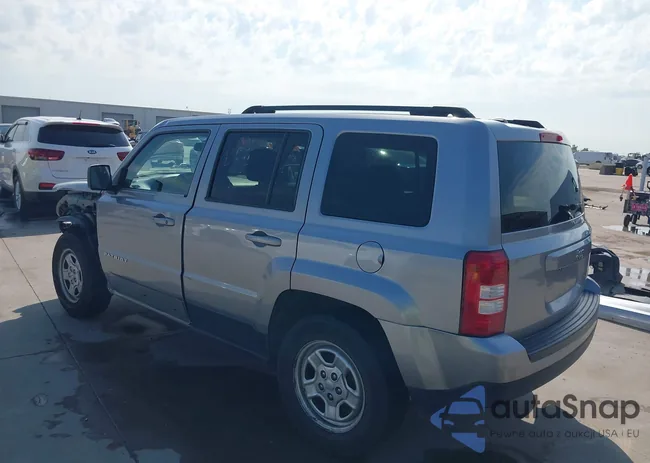 1C4NJPBAXGD688173: 42996757