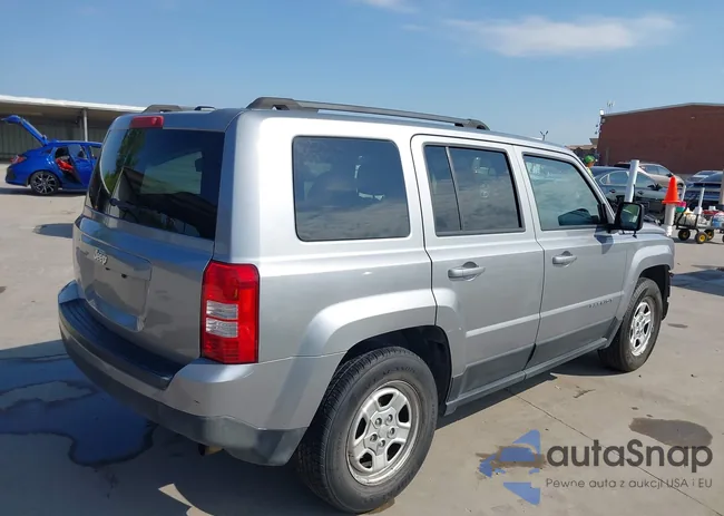 1C4NJPBAXGD688173: 42996757