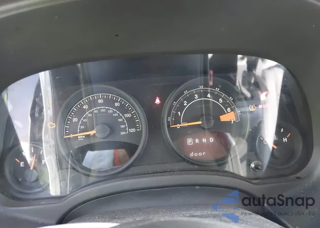 1C4NJPBAXGD688173: 42996757