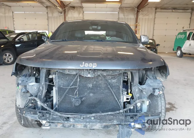 1C4RJFCG6JC504276: 42995941