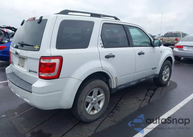 1FMCU49H98KB35488: 42995976