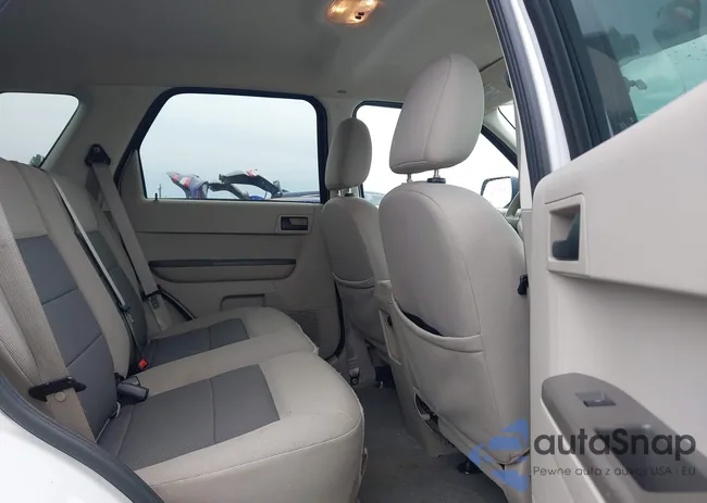 1FMCU49H98KB35488: 42995976