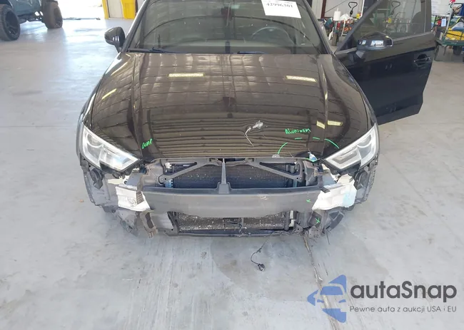 WAUAUGFF4J1005434: 42996301