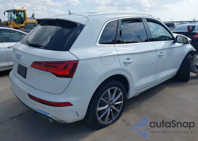 WA1B4AFY2P2031324: 42996327