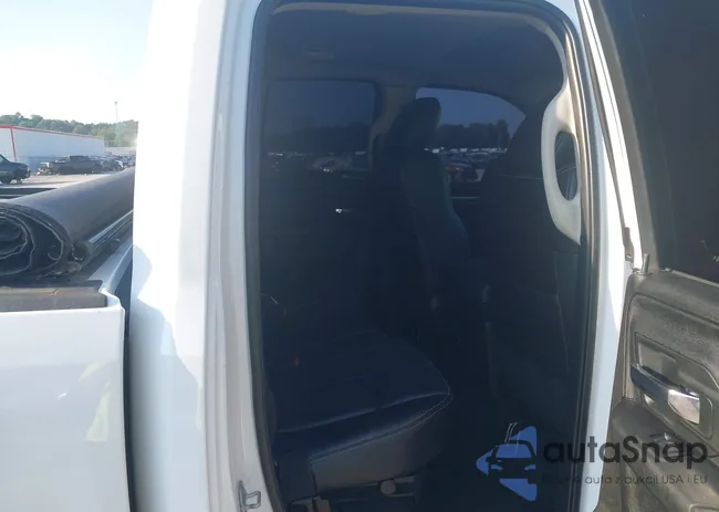 1C6RR7HT7JS103627: 42997375