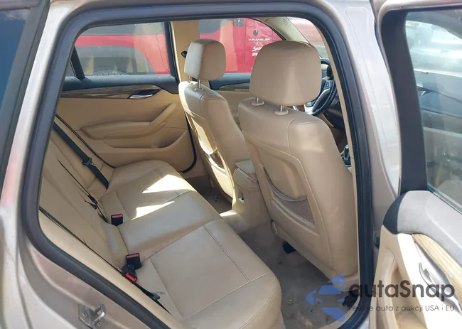 WBAVL1C50DVR83357: 42997388