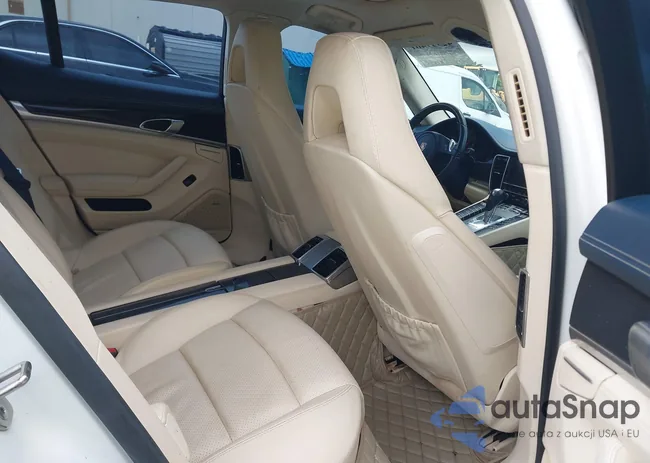 WP0AA2A72BL012256: 42997461