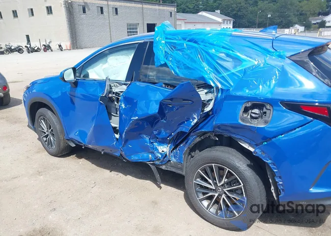 JTJGKCEZ3R5016031: 42997483