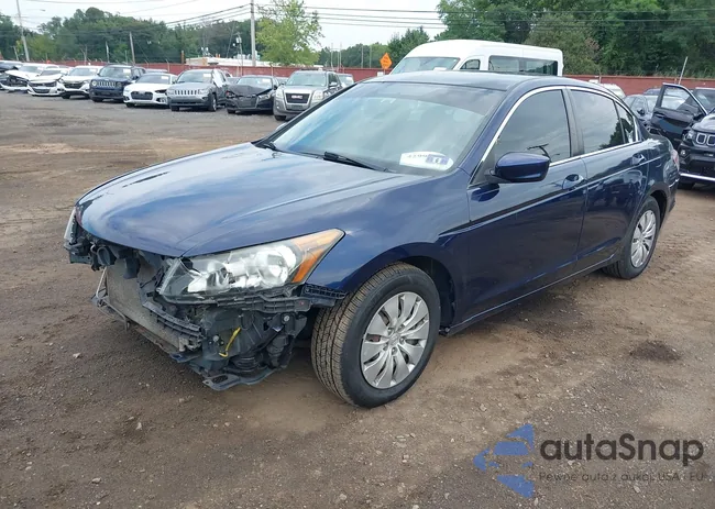 1HGCP2F37BA127641: 42997513