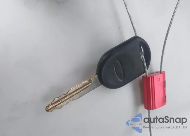 1FMZU77E52UD17138: 42997760