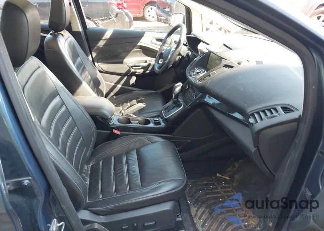 1FADP5DU7JL102490: 42997867