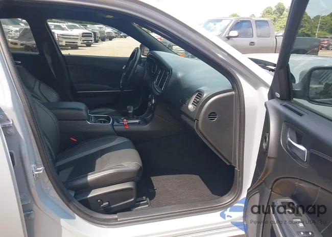 2C3CDXBG8MH525382: 42997881