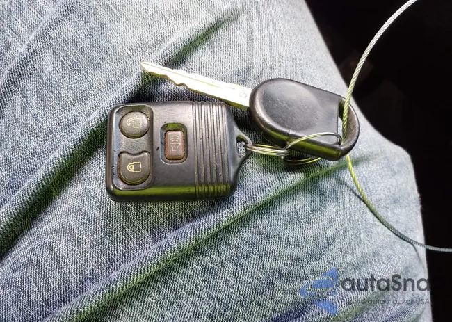 1FTPW14V68FB87617: 42996989