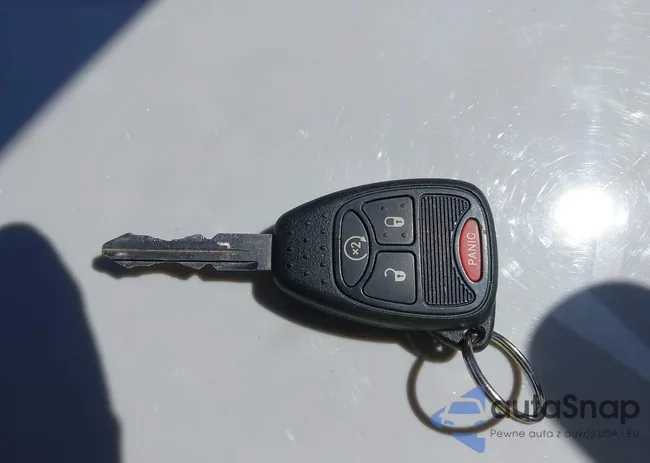 1C4NJDEB5ED791940: 42997038