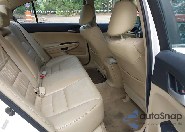 1HGCP2F65BA064906: 42997062