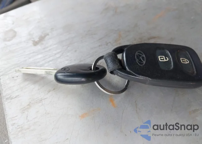 KMHCT4AE3FU803016: 42998517