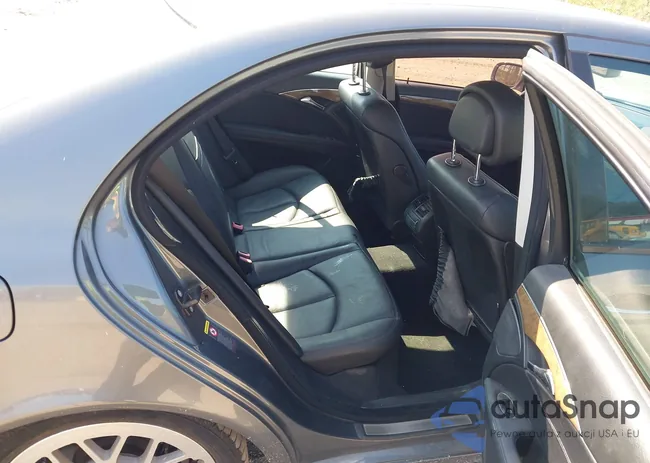 WDBUF87X49B384656: 42998612