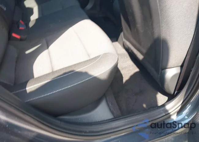 3KPF24AD1RE836272: 42998693