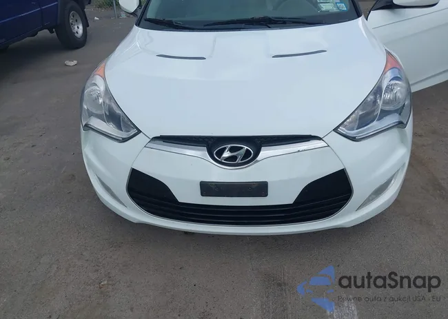 KMHTC6AD8CU048797: 42998706