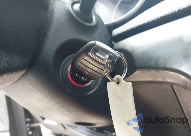 KNDP63AC2L7730608: 42998779