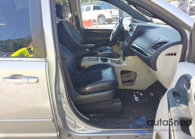 2C4RDGCG4HR731125: 42997983