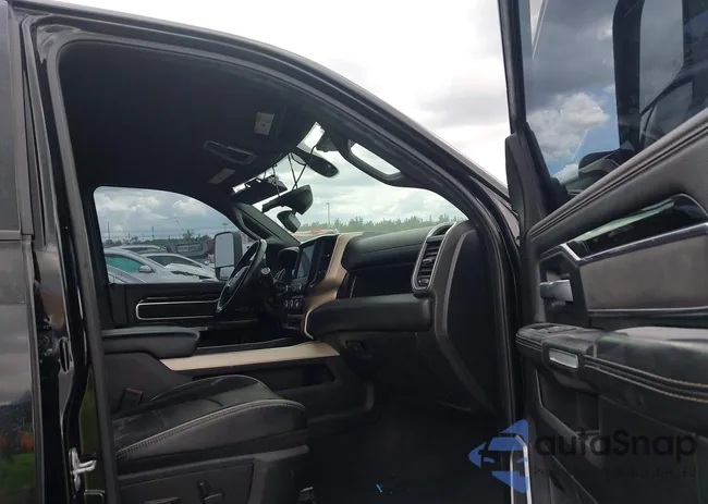 3C6UR5NL5KG586482: 42998224