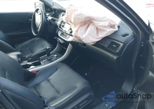 1HGCR2F86FA258863: 42999396