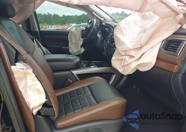 1N6BA1F41JN524636: 42999437