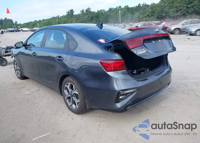 3KPF24AD4ME273680: 42999530