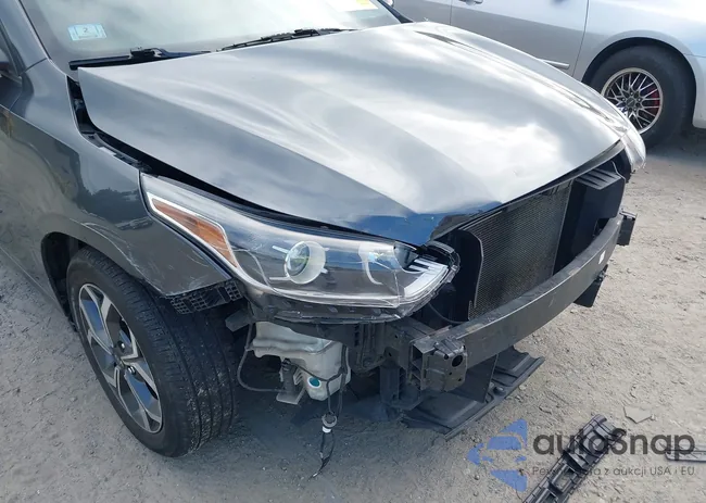 3KPF24AD4ME273680: 42999530