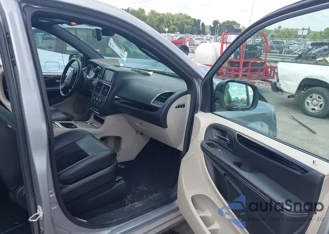 2C4RDGCG9JR28299: 42999571