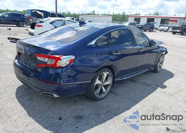 1HGCV2F90JA017460: 42999601