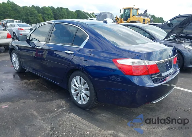 1HGCR2F82DA045535: 42999814