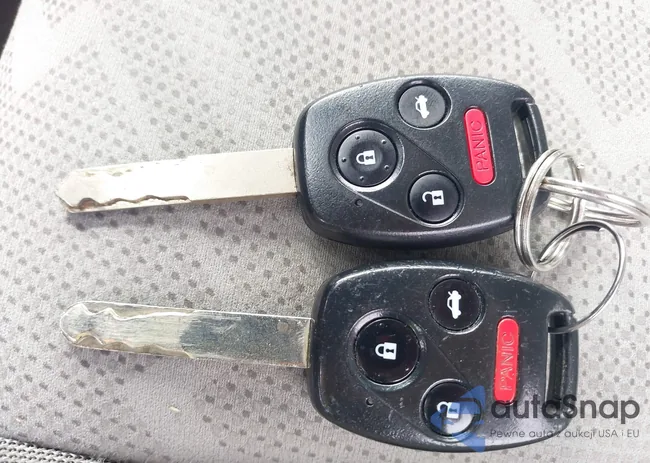 2HGFG3B82CH558959: 42998944