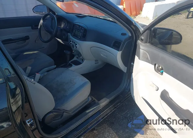 KMHCM36C49U111835: 42999051