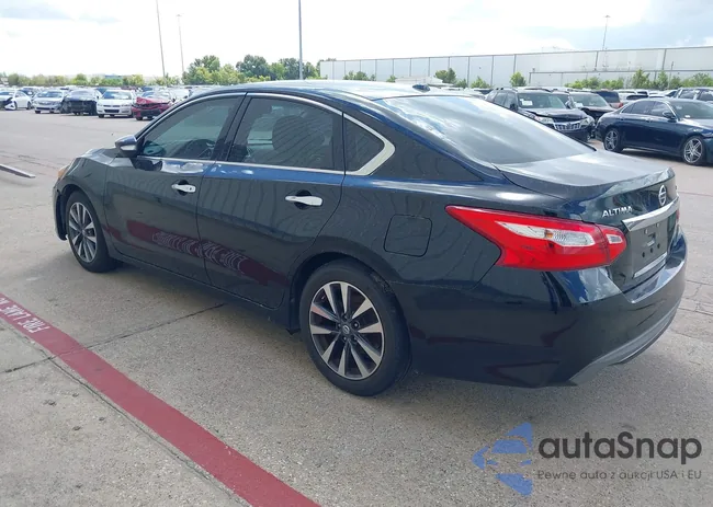 1N4AL3AP0HC209263: 42999330